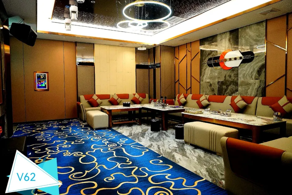 南宁皇家一号，一个靠触感和声音记住的商务夜总会